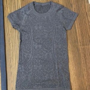 Lululemon grey workout tee